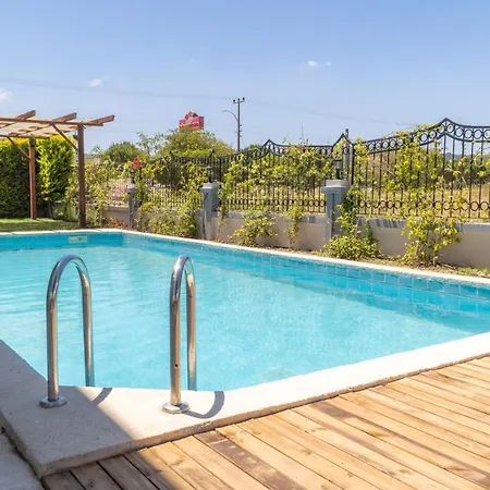Sakız Kızı Butik Otel Alaçatı *